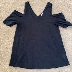 Madison and Berkeley Trendy Top with Bare Shoulders